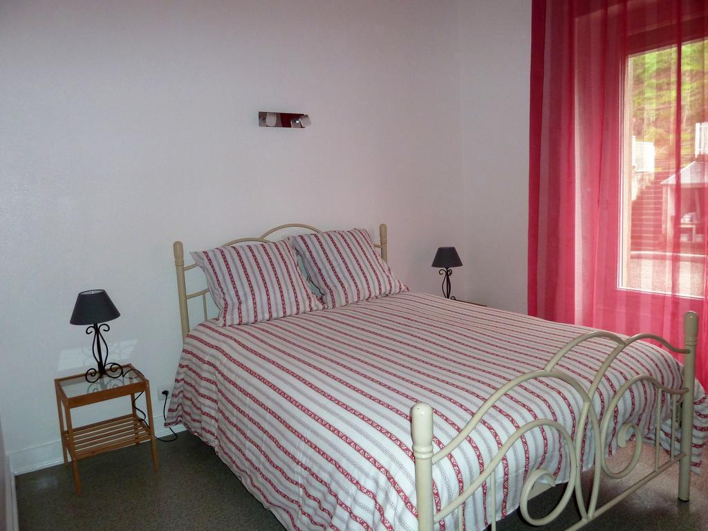 Villa Les Chenets Chambon-sur-Lac Esterno foto