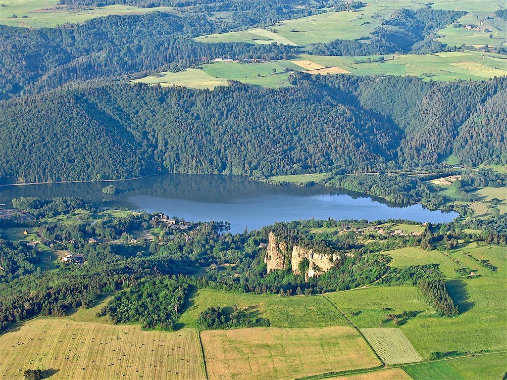 Villa Les Chenets Chambon-sur-Lac Esterno foto